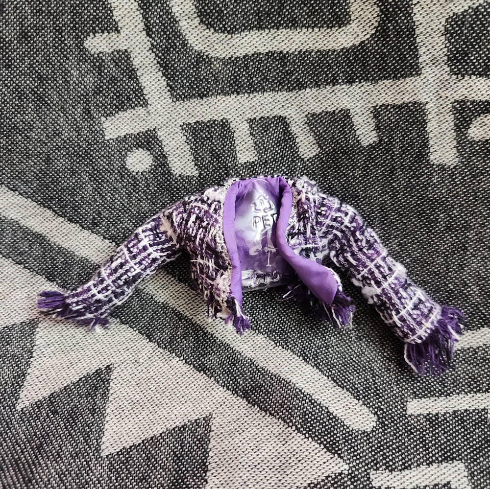 Rainbow High Doll Deluxe Fashion Closet Replacement Clothes Purple Fringe Jacket